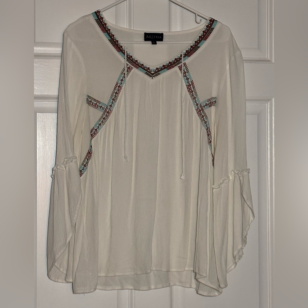 Artesia White 3/4 Length Bell Sleeve Front Tie Embroidered Detailing Size XL